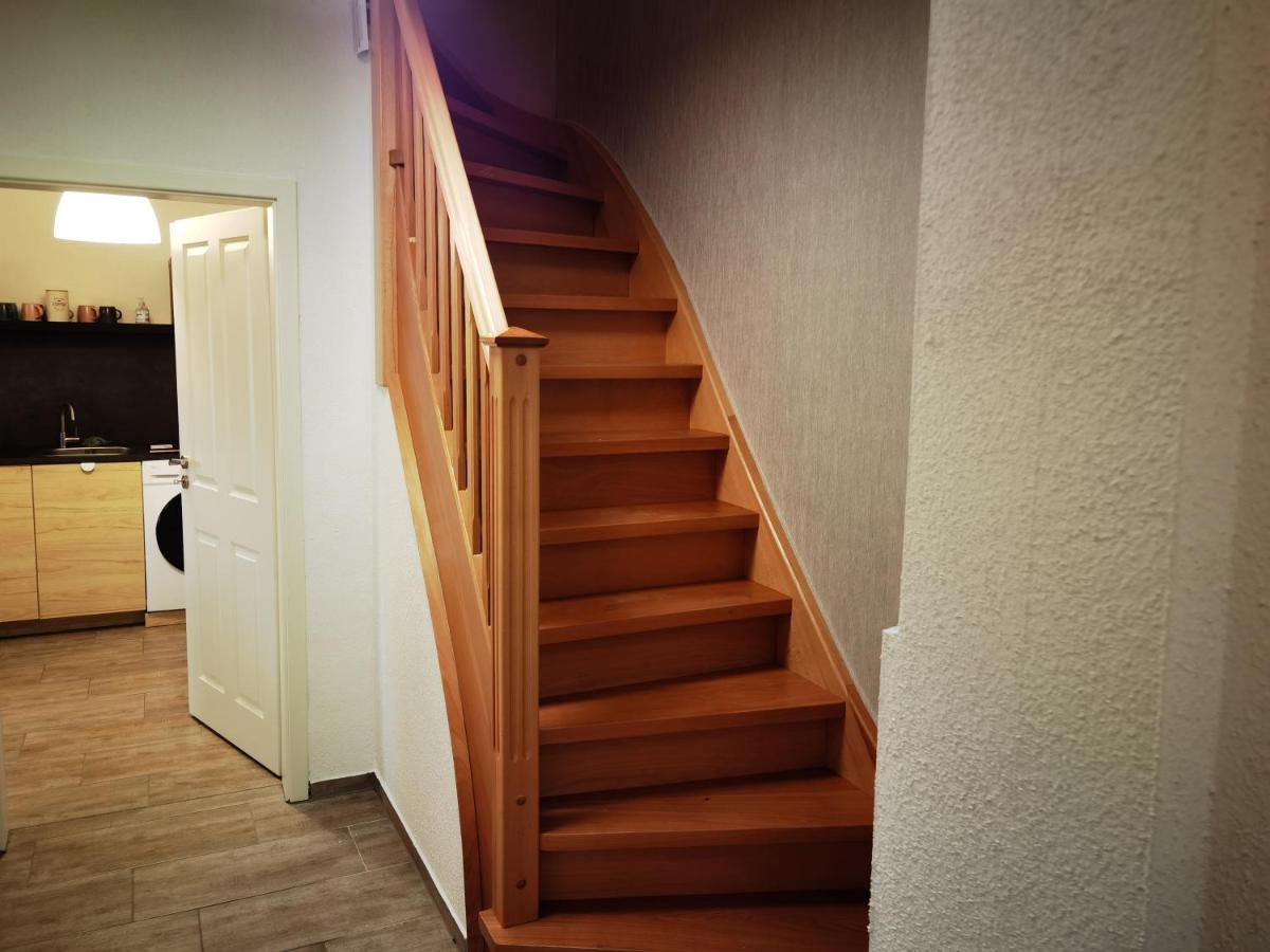 Holiday home Modernes Behagliches Haus Mit Kamin, Terrasse Und Garten *