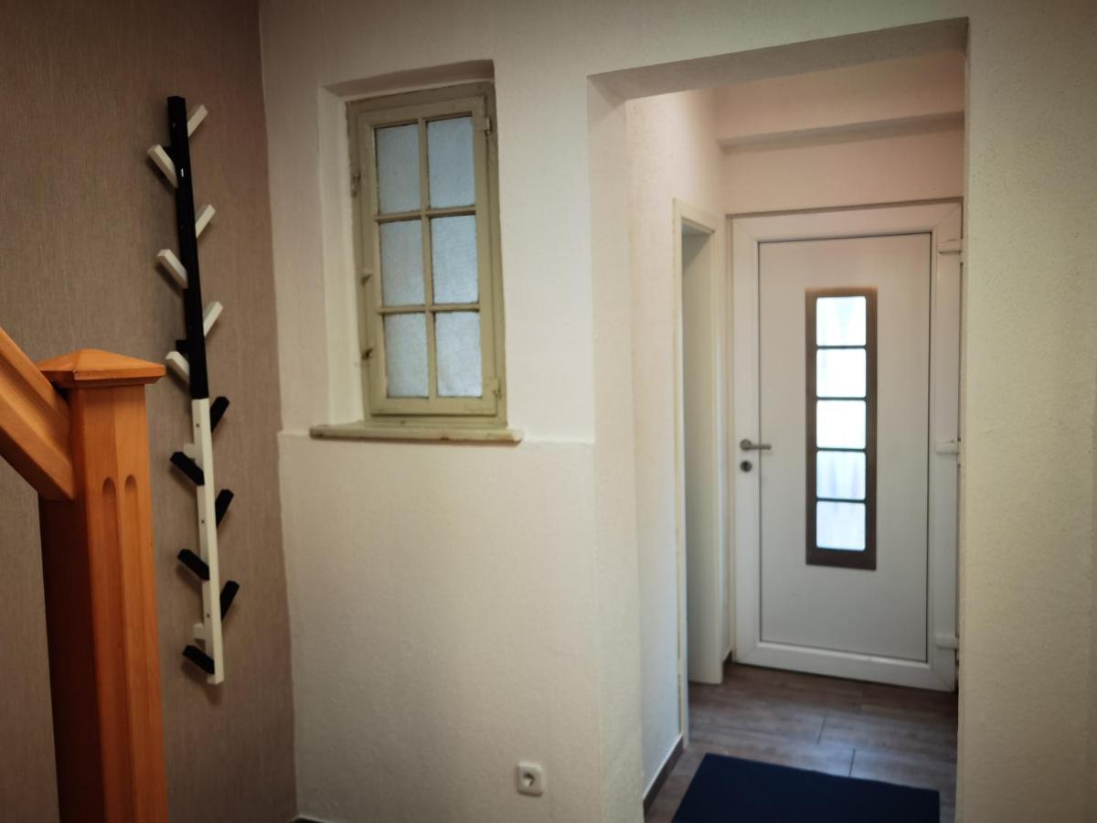 Modernes Behagliches Haus Mit Kamin, Terrasse Und Garten *